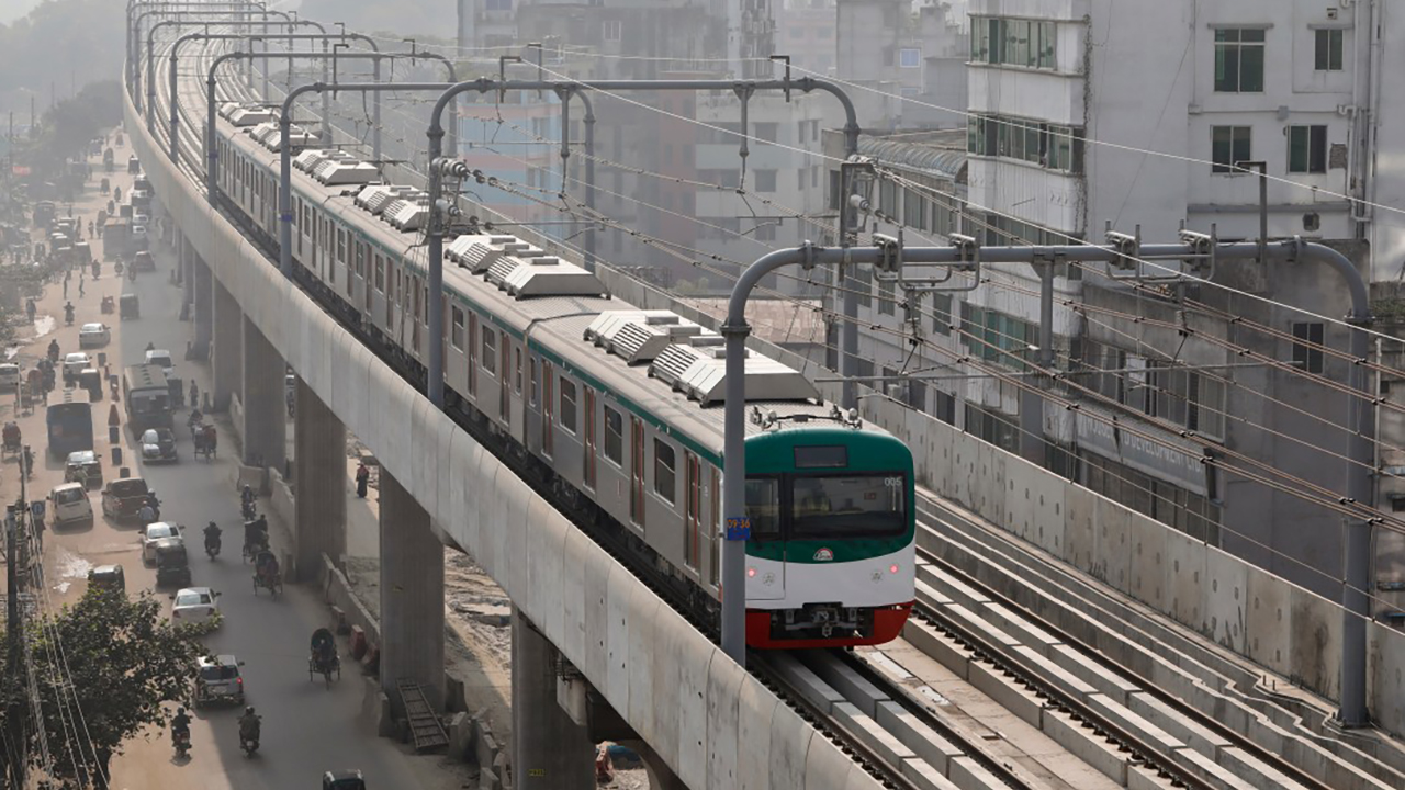 The Dhaka Metro Project: A case study on how to handle logistical challenges with strategic solutions.